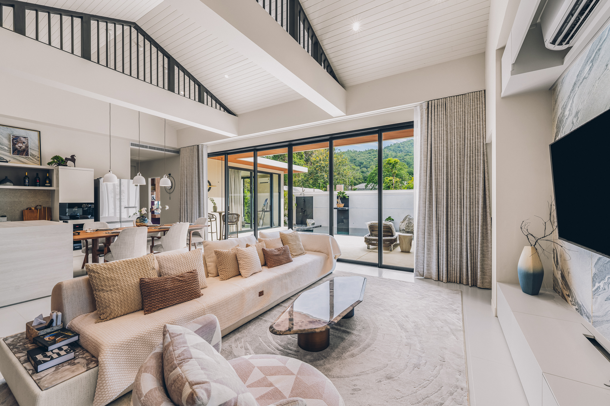 36 sqm shaded pool terrace and 26 sqm saltwater pool